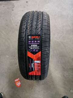 万力 215/55R17 98W XLH220