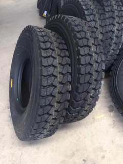 臺通重载轮胎1200R20，516花纹